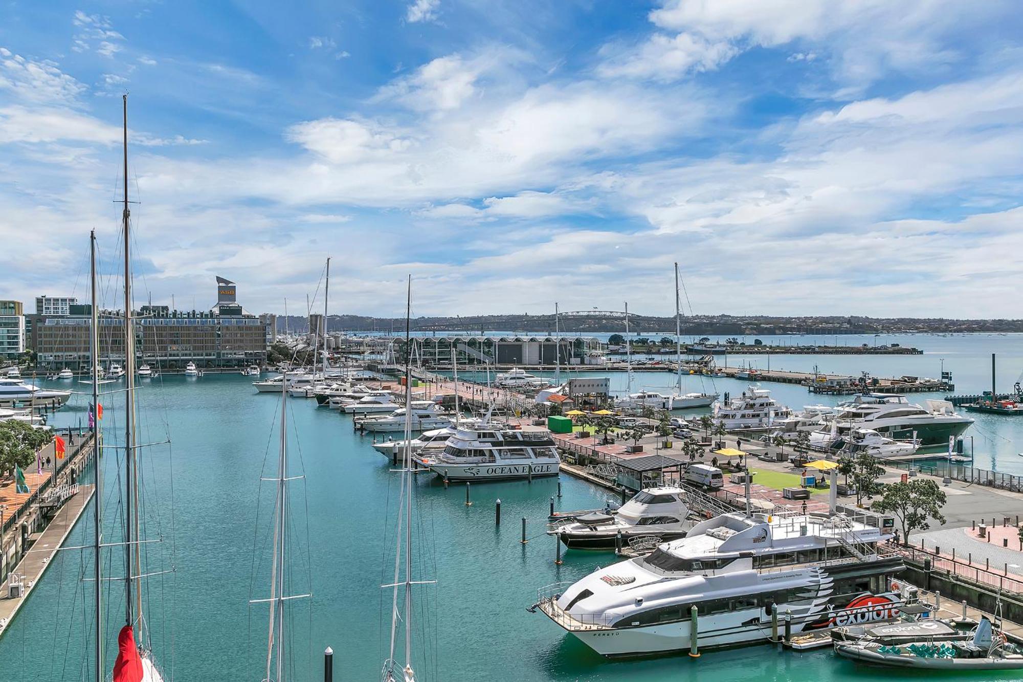 Exquisite Sun Soaked Corner Apartment Auckland Luaran gambar