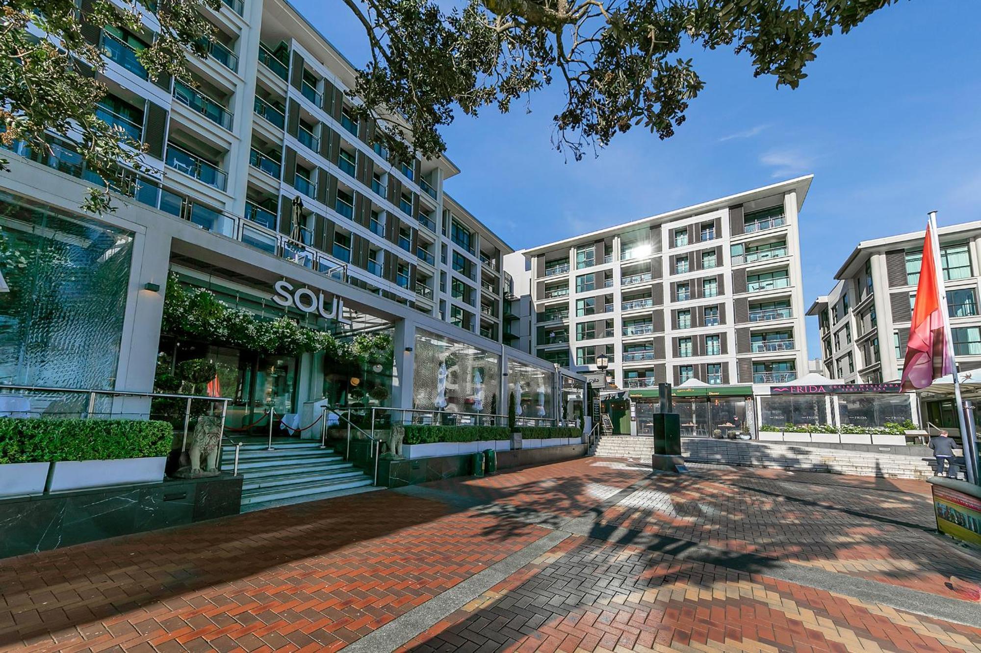 Exquisite Sun Soaked Corner Apartment Auckland Luaran gambar